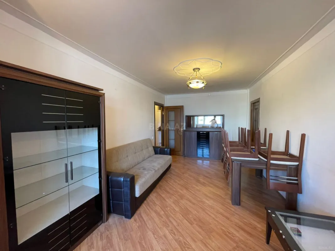 Satılır 3 otaqlı mənzil 82 m²