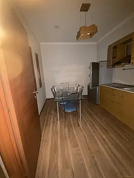 Kirayə verilir 6 otaqlı ofis 200 m²