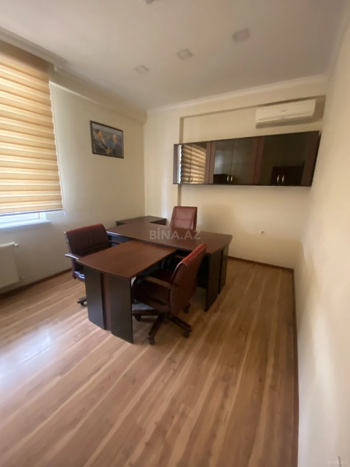Kirayə verilir 6 otaqlı ofis 200 m²