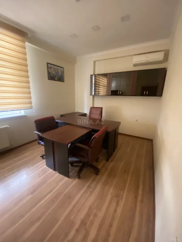 Kirayə verilir 6 otaqlı ofis 200 m²