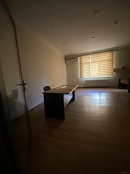 Kirayə verilir 6 otaqlı ofis 200 m²