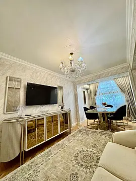 Satılır 2 otaqlı mənzil 69 m²