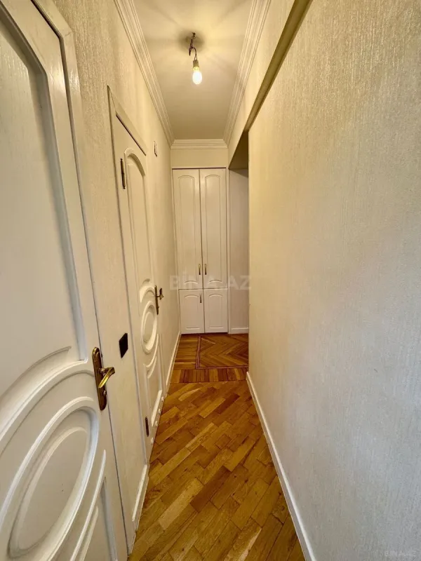 Satılır 2 otaqlı mənzil 69 m²