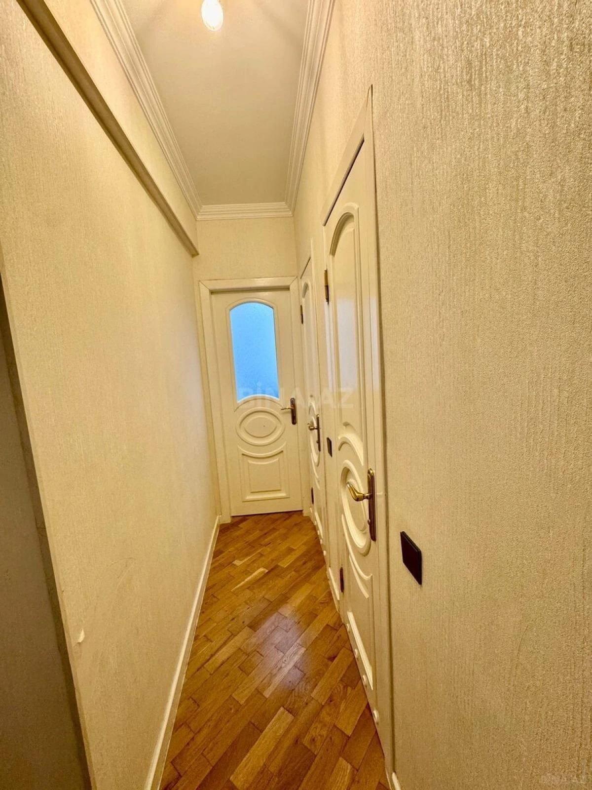 Satılır 2 otaqlı mənzil 69 m²
