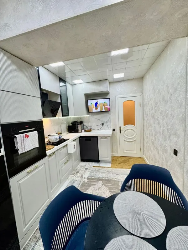 Satılır 2 otaqlı mənzil 69 m²