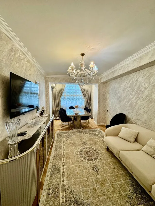 Satılır 2 otaqlı mənzil 69 m²