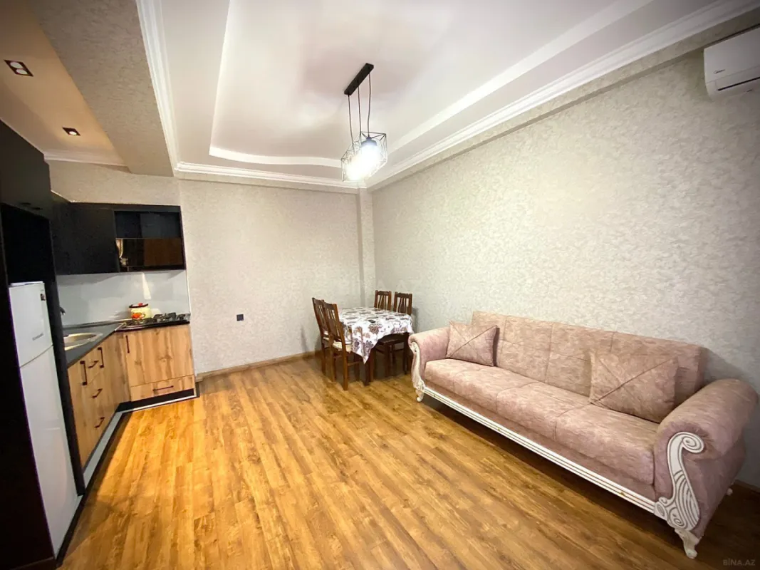 Kirayə verilir 2 otaqlı mənzil 60 m²