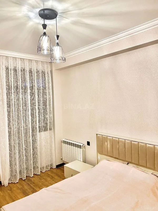 Kirayə verilir 2 otaqlı mənzil 60 m²