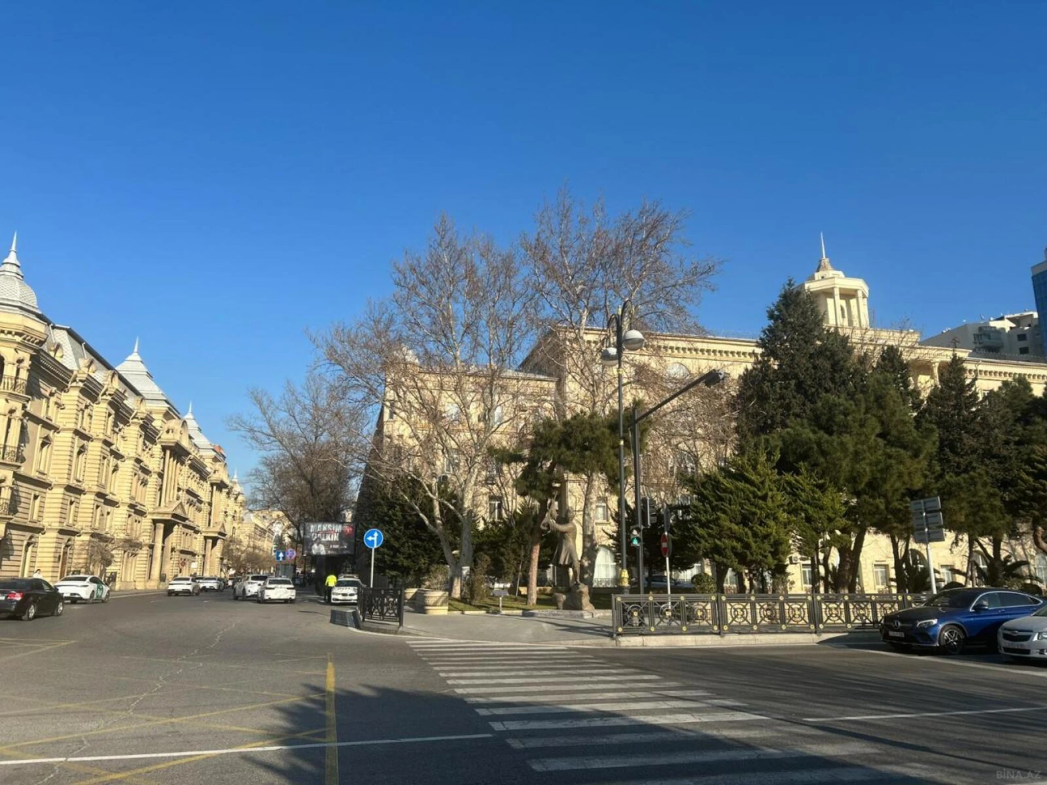 Satılır 1 otaqlı mənzil 42 m²