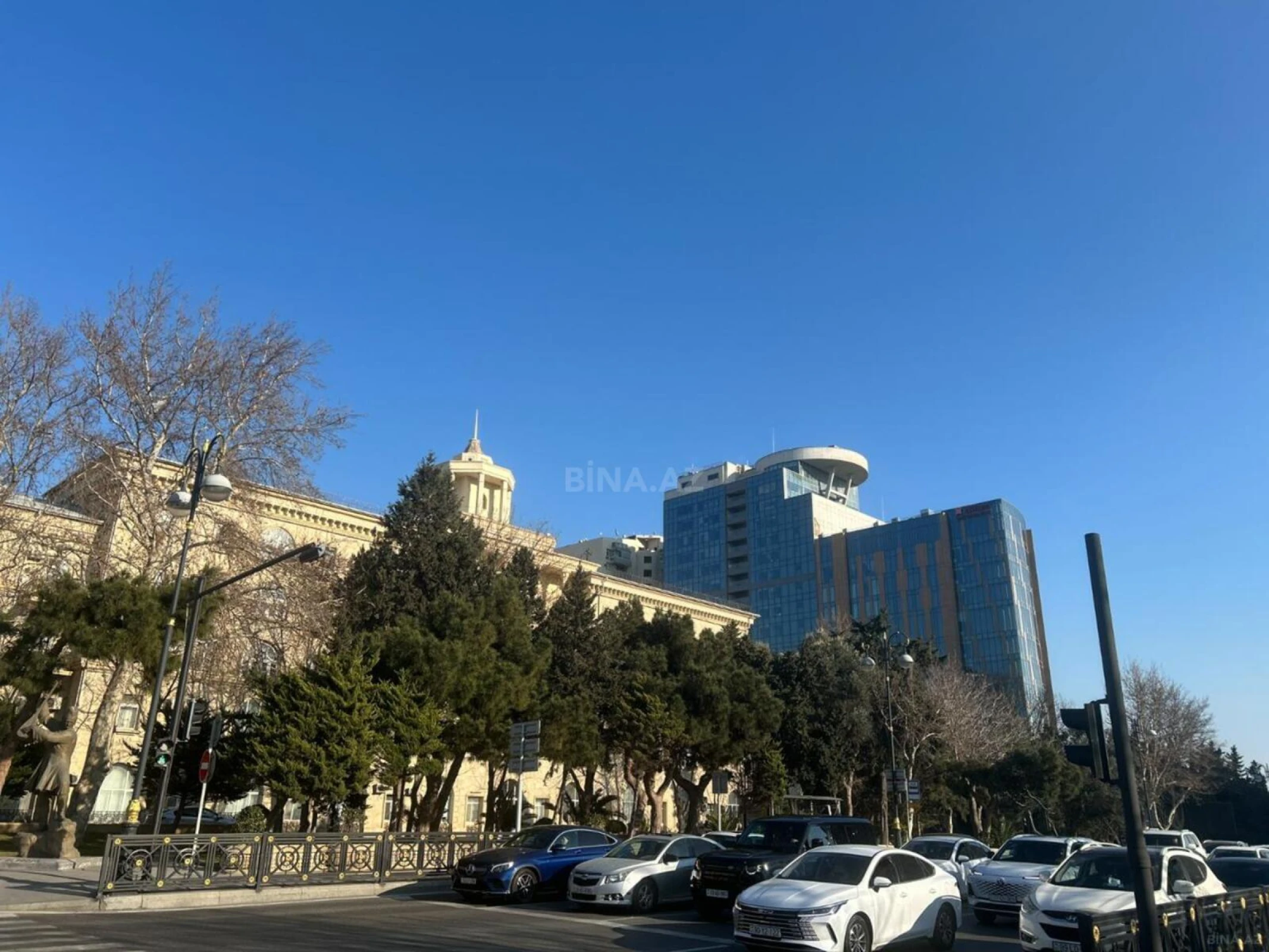 Satılır 1 otaqlı mənzil 42 m²