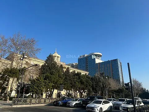 Satılır 1 otaqlı mənzil 42 m²