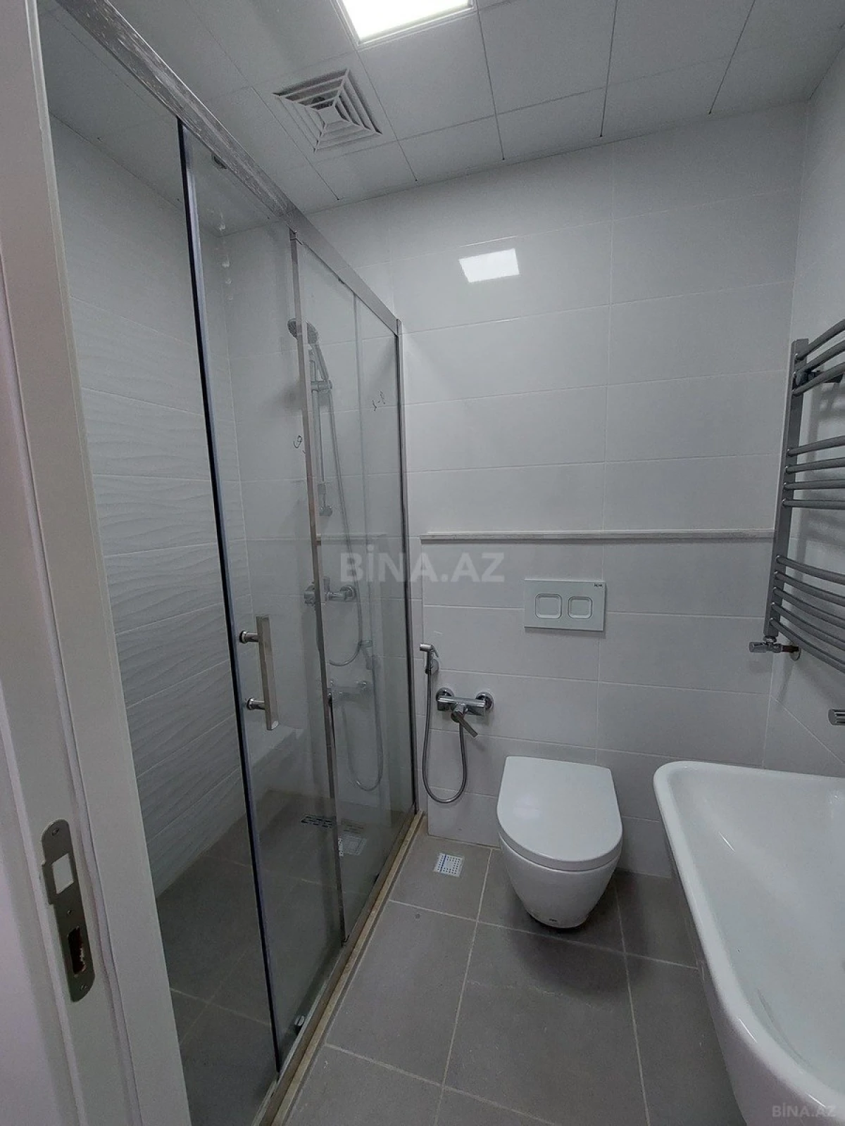 Kirayə verilir 2 otaqlı mənzil 60 m²