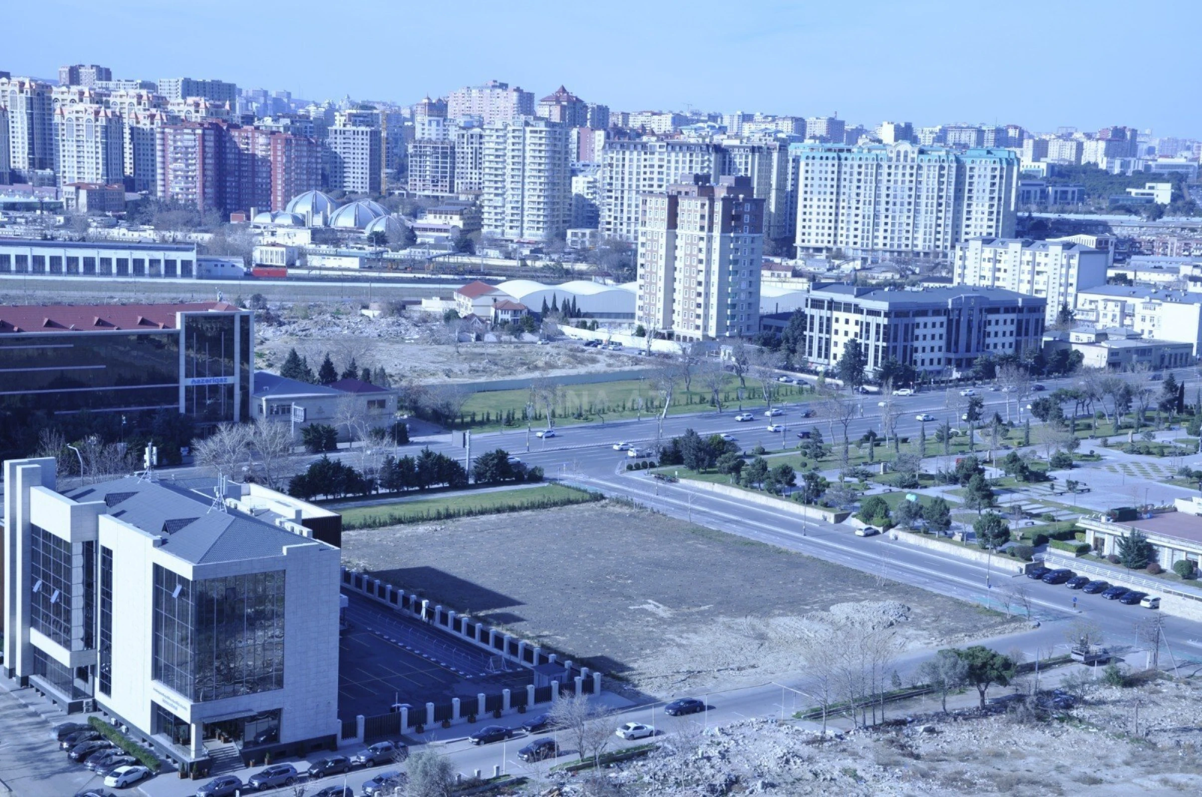 Satılır 4 otaqlı mənzil 195 m²