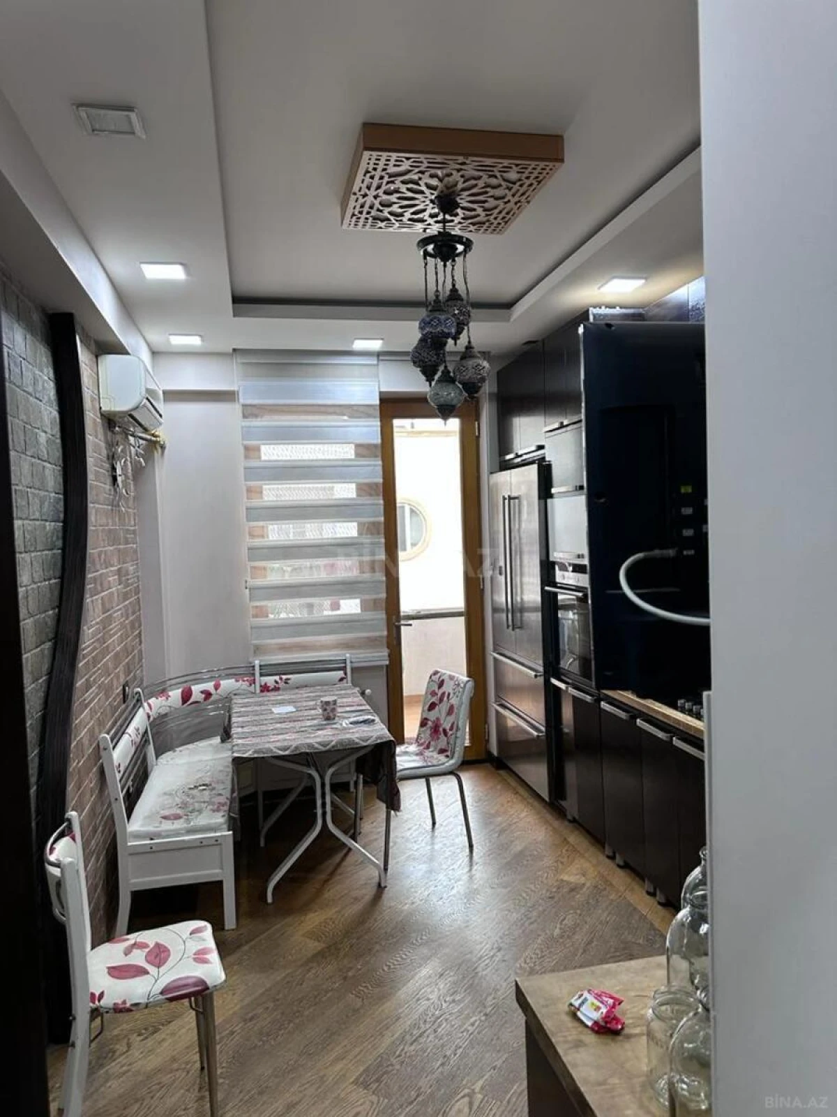 Satılır 3 otaqlı mənzil 129 m²