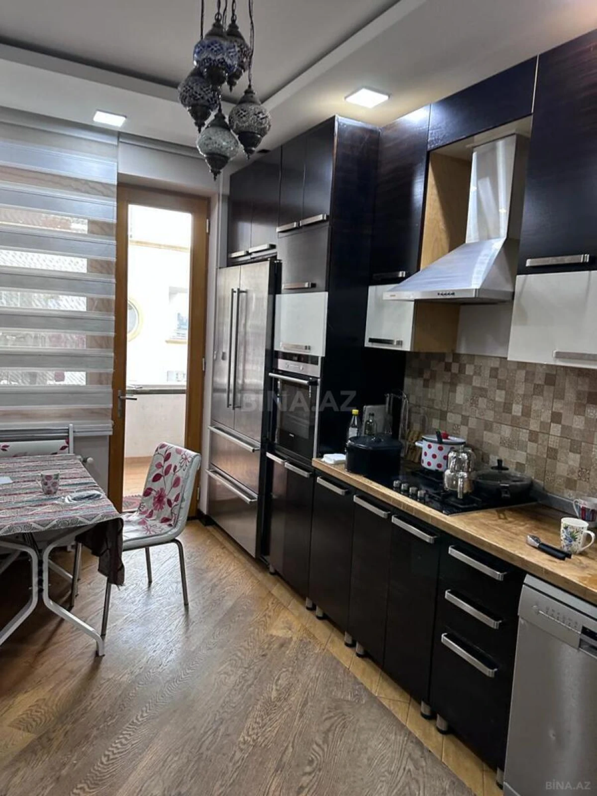Satılır 3 otaqlı mənzil 129 m²