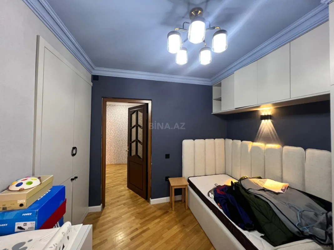 Satılır 4 otaqlı mənzil 85 m²
