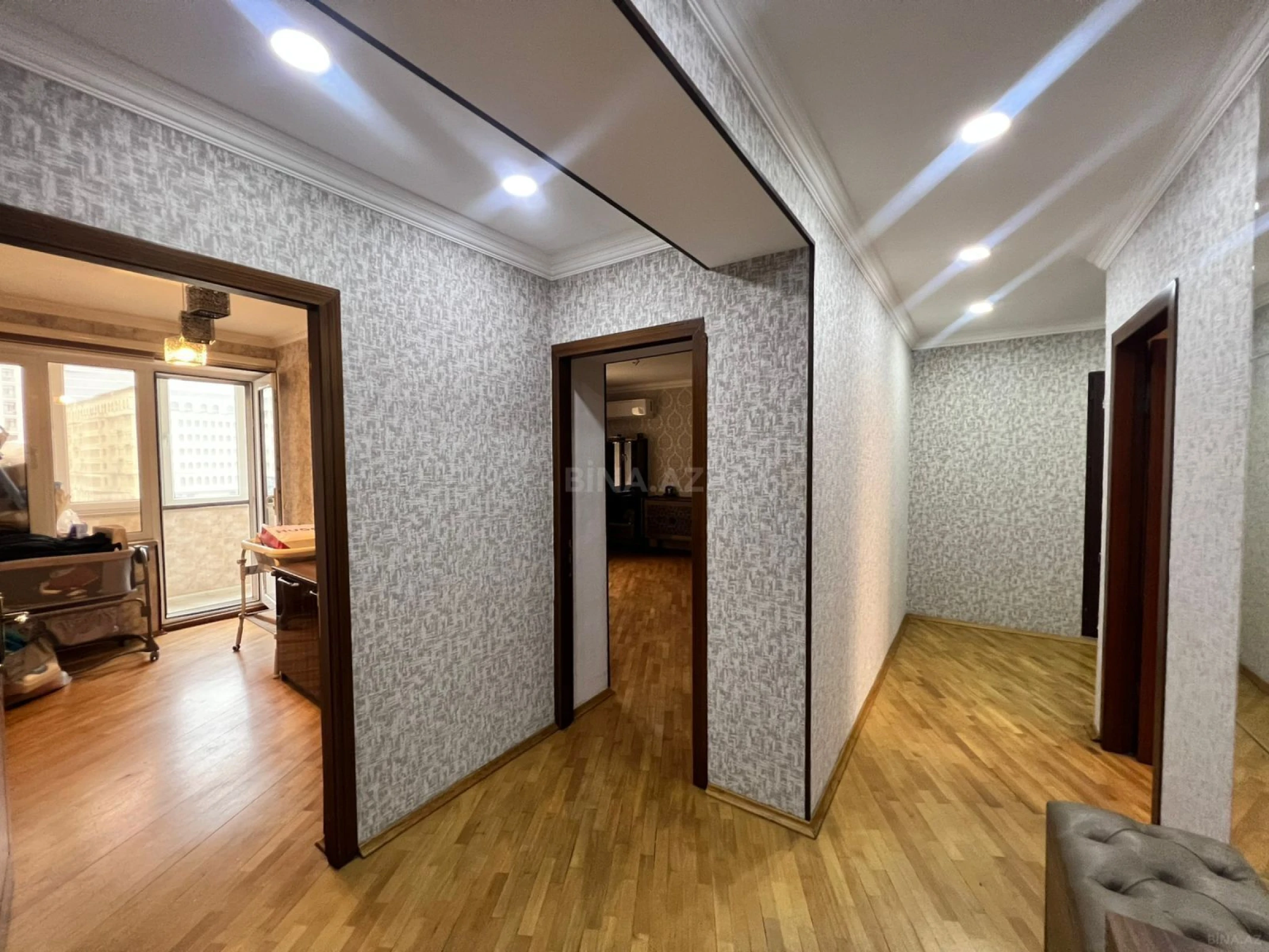 Satılır 4 otaqlı mənzil 85 m²