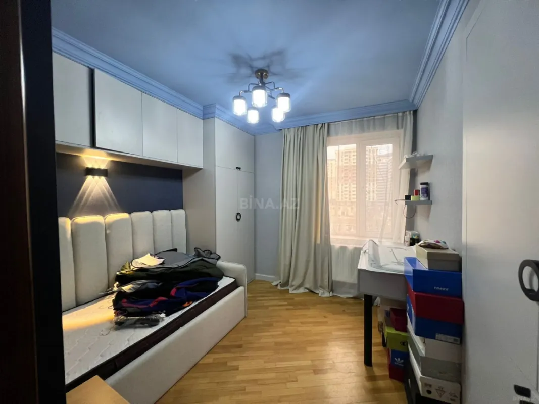 Satılır 4 otaqlı mənzil 85 m²