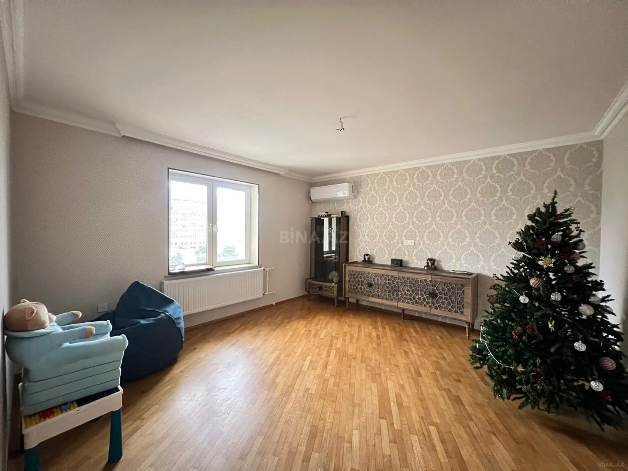 Satılır 4 otaqlı mənzil 85 m²