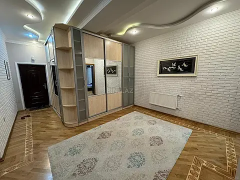 Satılır 2 otaqlı mənzil 90 m²