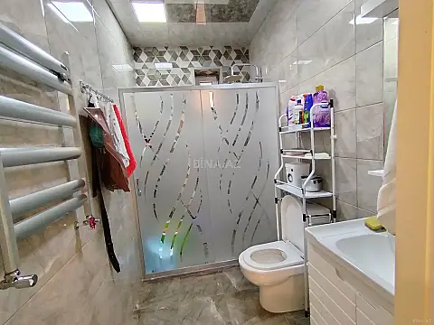 Satılır 4 otaqlı həyət evi 200 m²