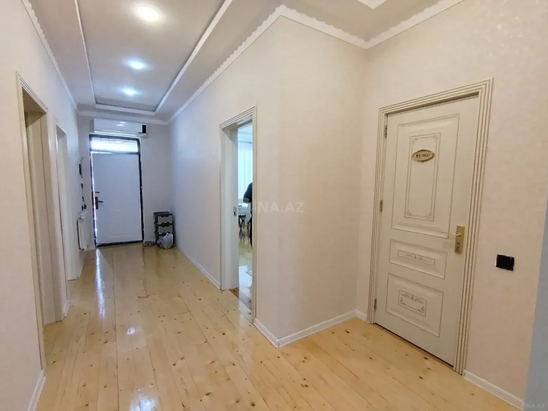 Satılır 4 otaqlı həyət evi 200 m²