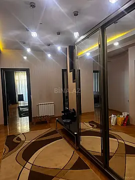 Kirayə verilir 3 otaqlı mənzil 145 m²