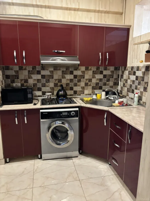 Kirayə verilir 3 otaqlı mənzil 65 m²