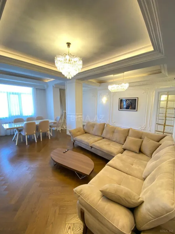 Kirayə verilir 2 otaqlı mənzil 110 m²