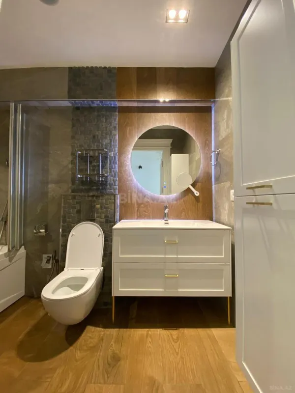 Kirayə verilir 2 otaqlı mənzil 110 m²