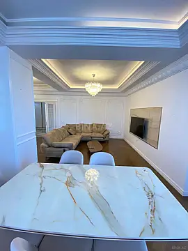 Kirayə verilir 2 otaqlı mənzil 110 m²