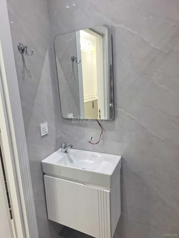 Satılır 2 otaqlı mənzil 70 m²