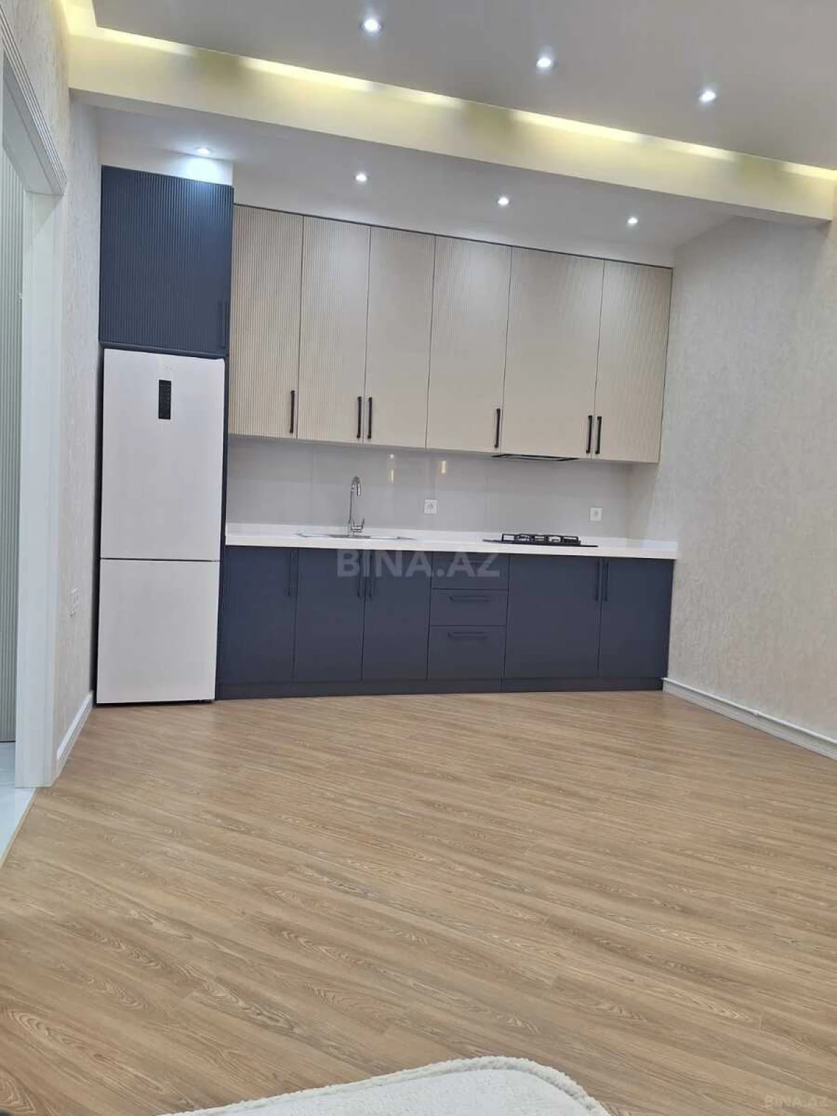 Satılır 2 otaqlı mənzil 70 m²