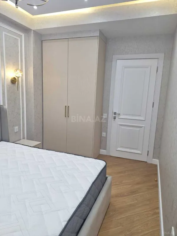 Satılır 2 otaqlı mənzil 70 m²