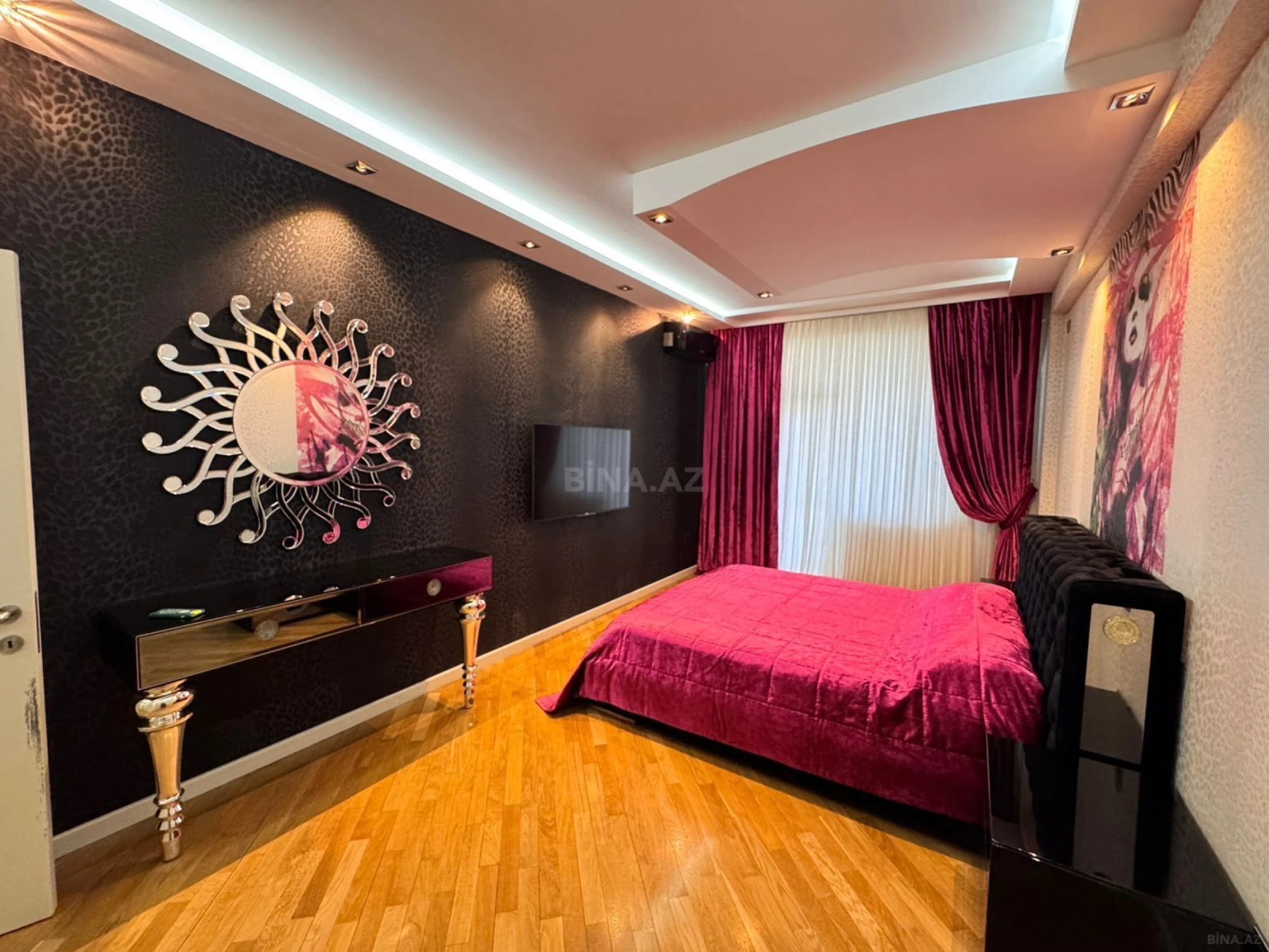 Satılır 4 otaqlı mənzil 176 m²