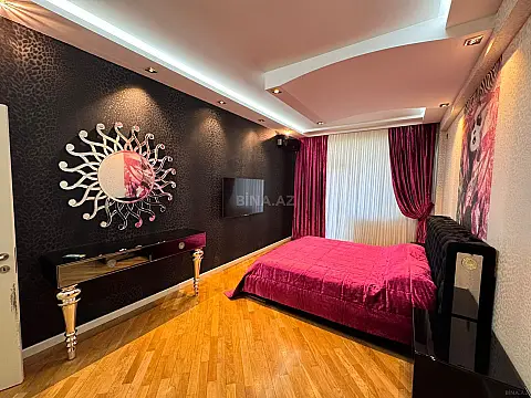 Satılır 4 otaqlı mənzil 176 m²