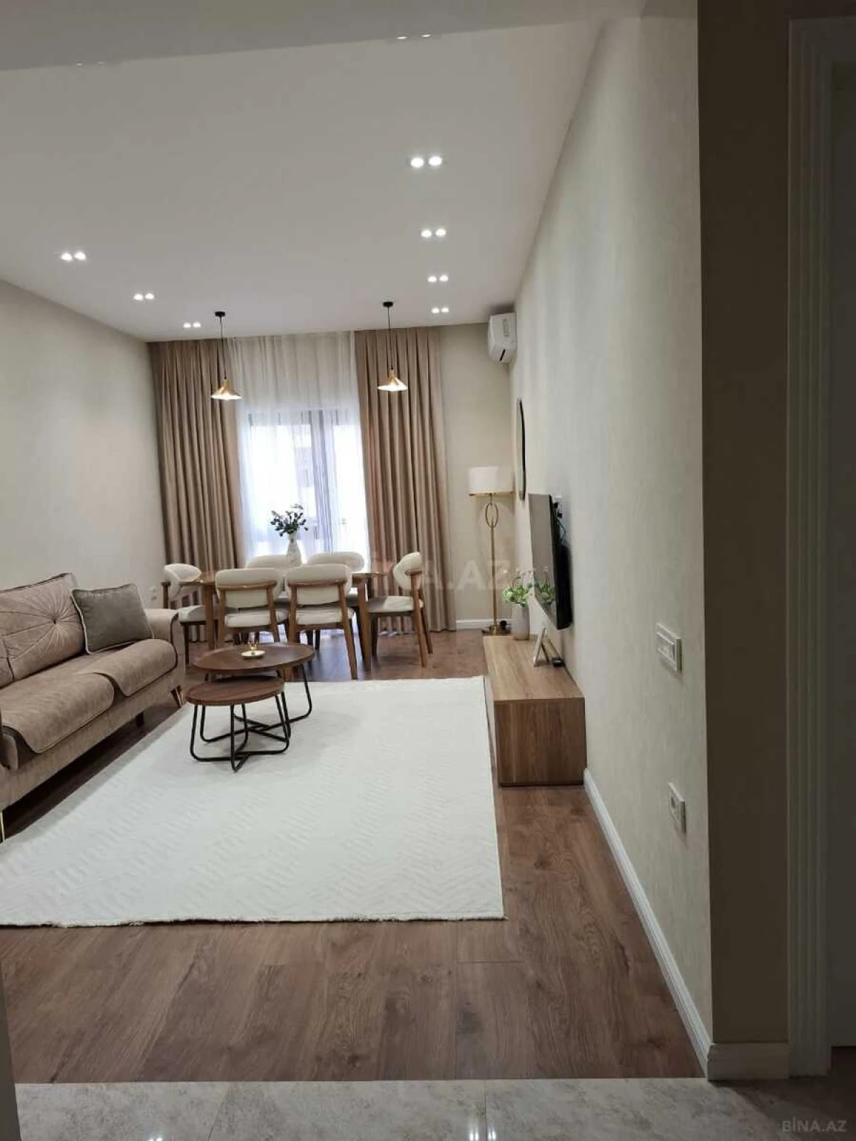 Satılır 2 otaqlı mənzil 55 m²
