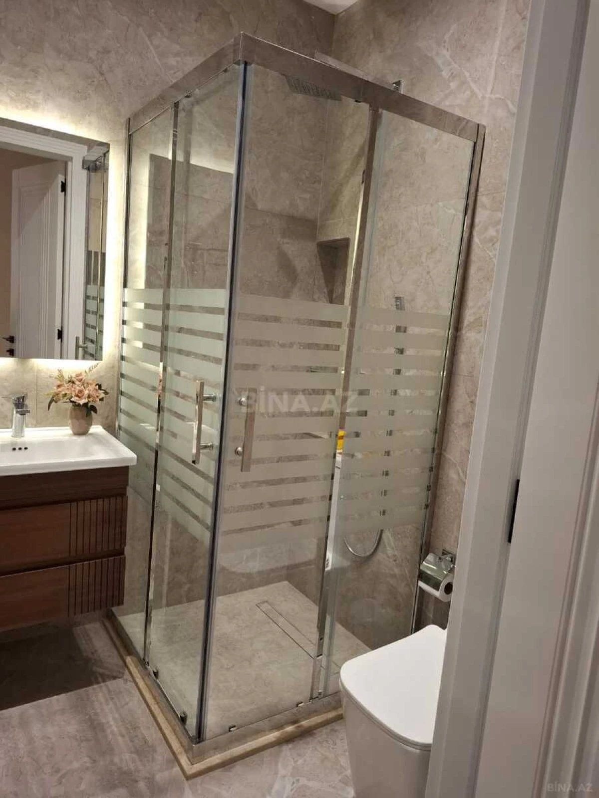 Satılır 2 otaqlı mənzil 55 m²