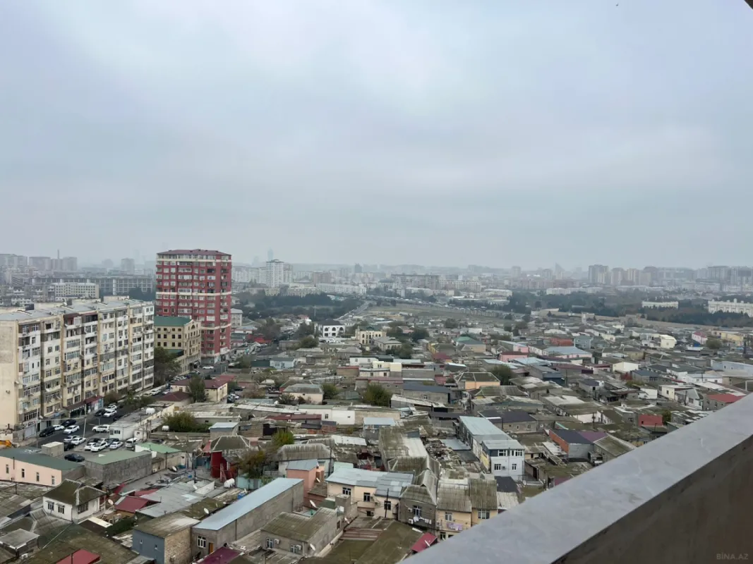 Satılır 4 otaqlı mənzil 200 m²