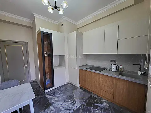 Satılır 3 otaqlı mənzil 110 m²