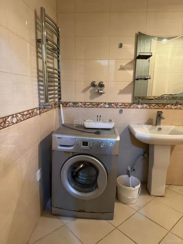 Kirayə verilir 2 otaqlı mənzil 57 m²