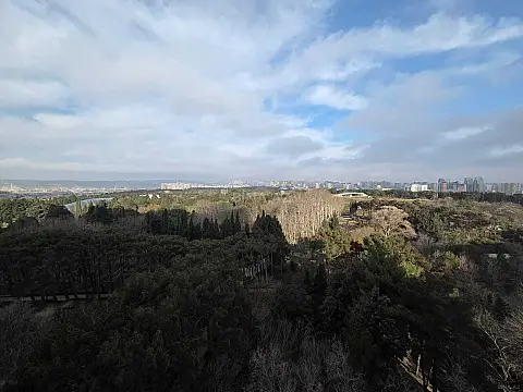 Satılır 4 otaqlı mənzil 170 m²