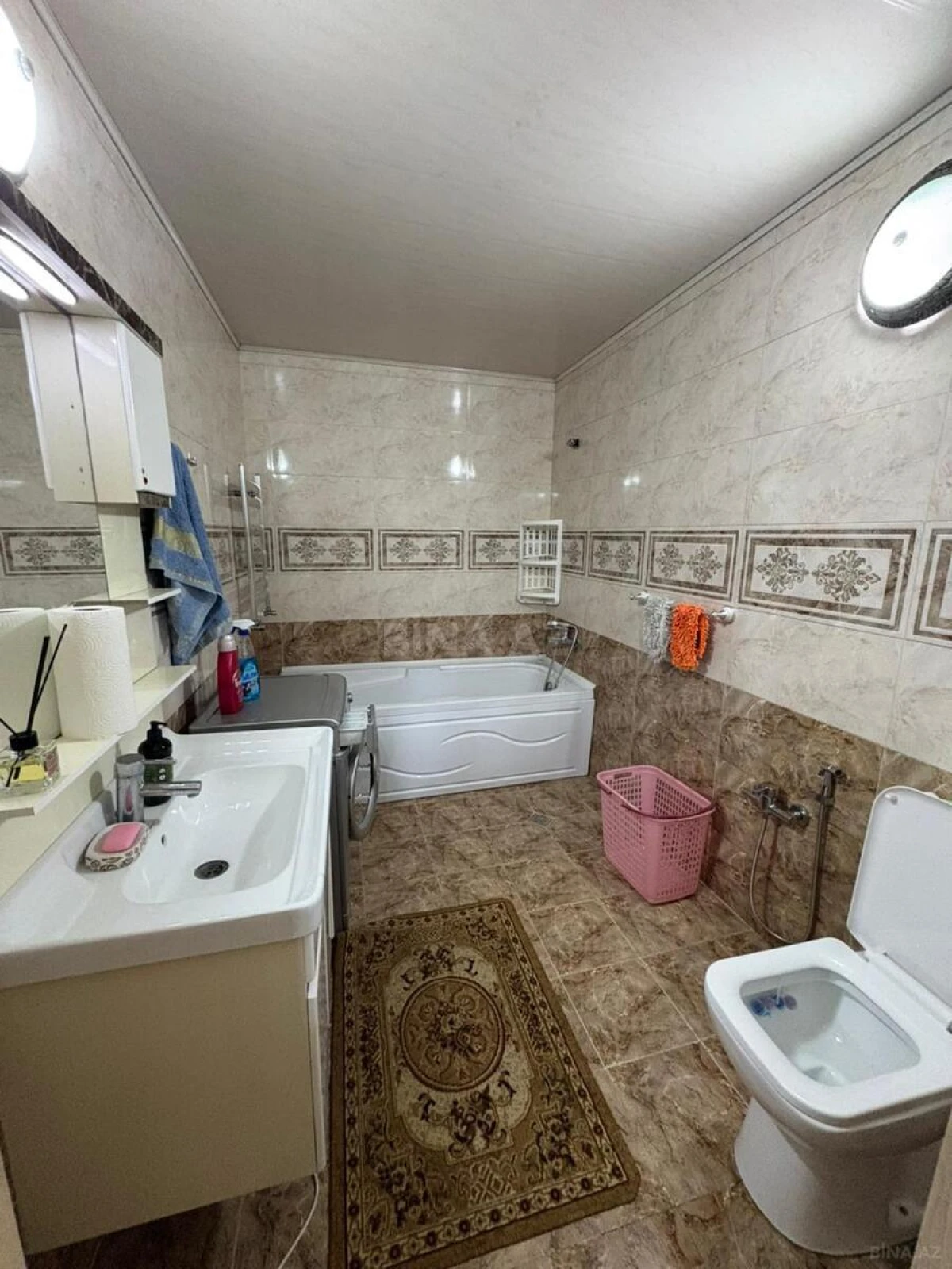 Kirayə verilir 2 otaqlı mənzil 65 m²
