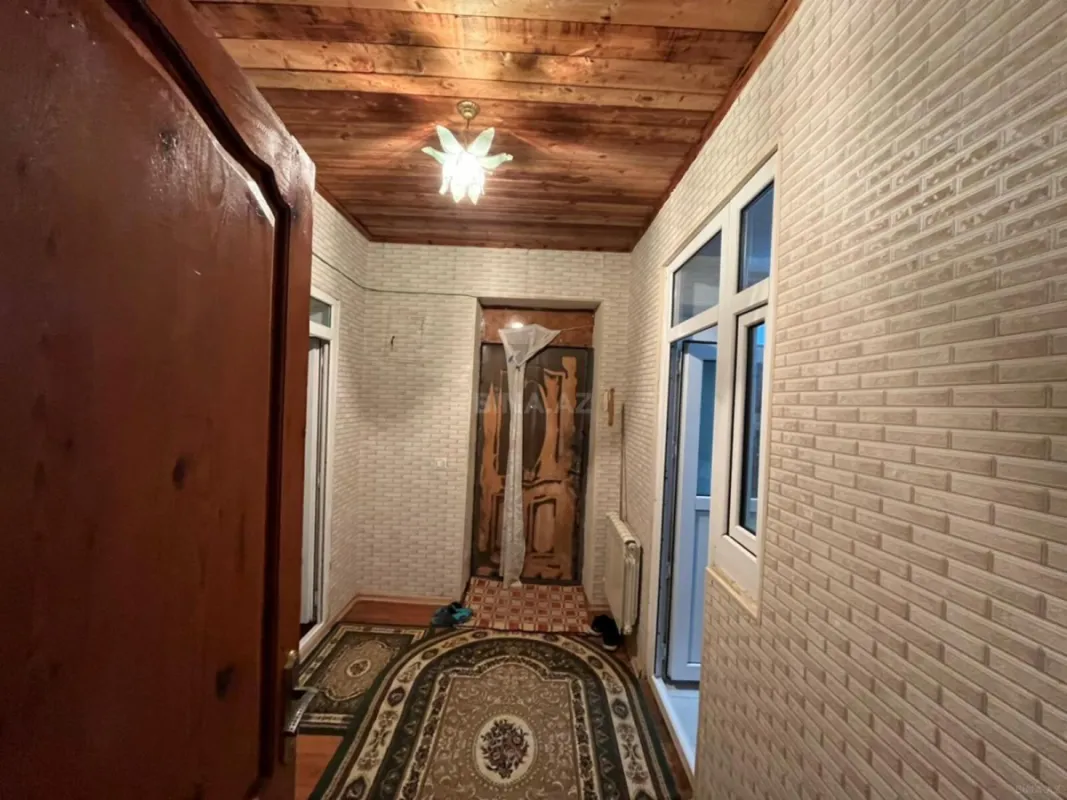 Satılır 7 otaqlı həyət evi 220 m²