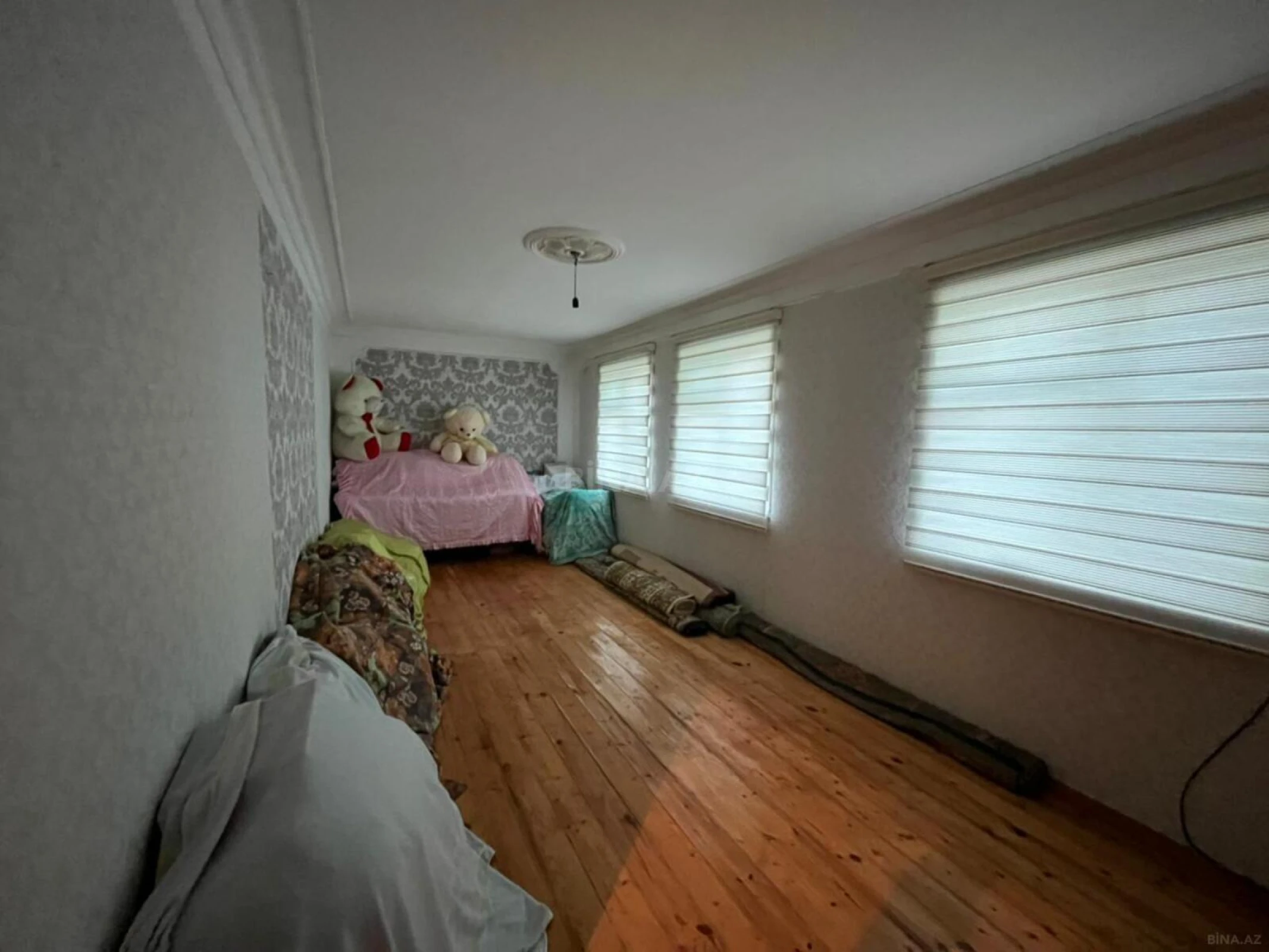 Satılır 7 otaqlı həyət evi 220 m²
