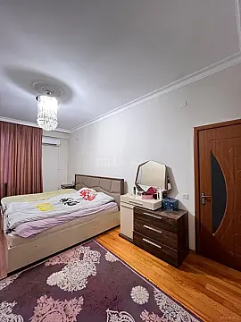 Satılır 3 otaqlı mənzil 120 m²