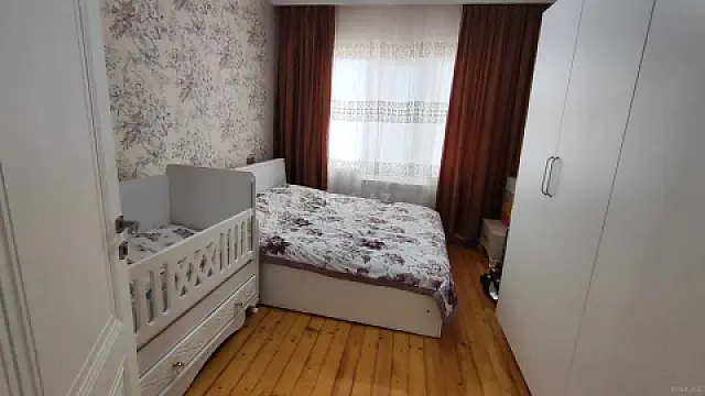Satılır 2 otaqlı mənzil 60 m²