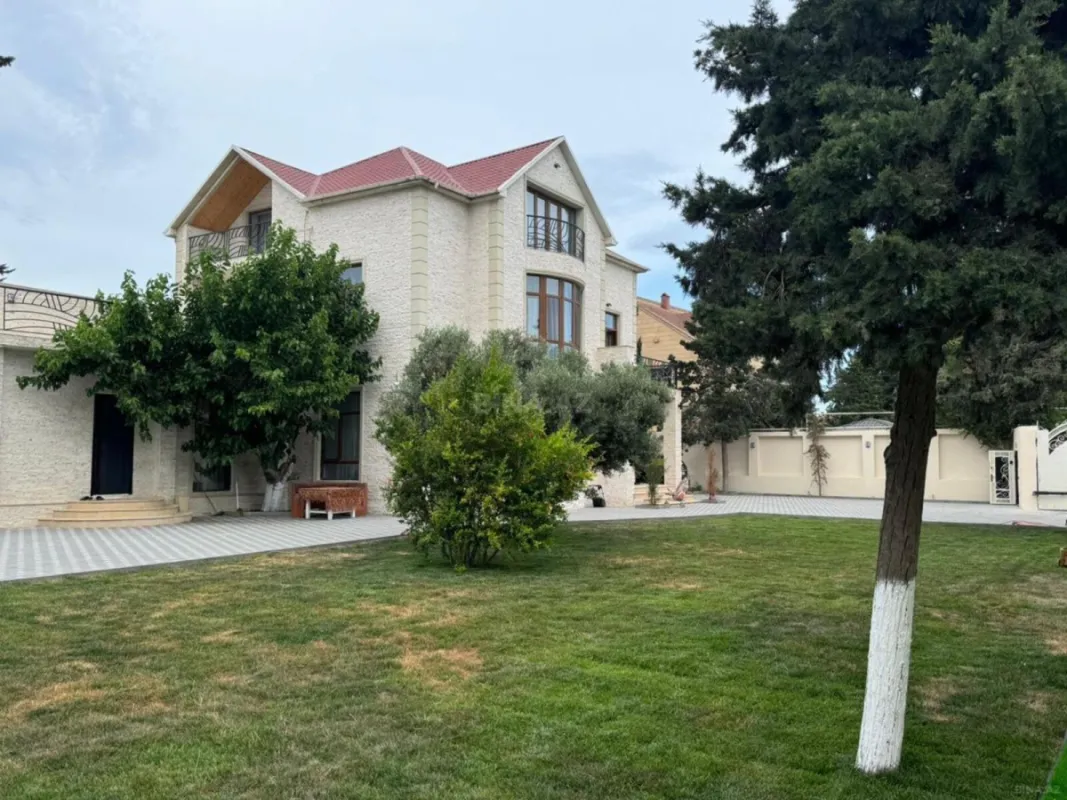 Kirayə verilir 6 otaqlı həyət evi 360 m²