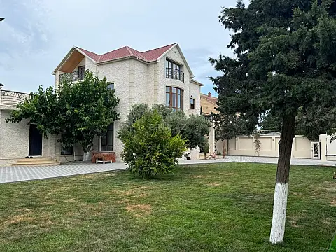Kirayə verilir 6 otaqlı həyət evi 360 m²