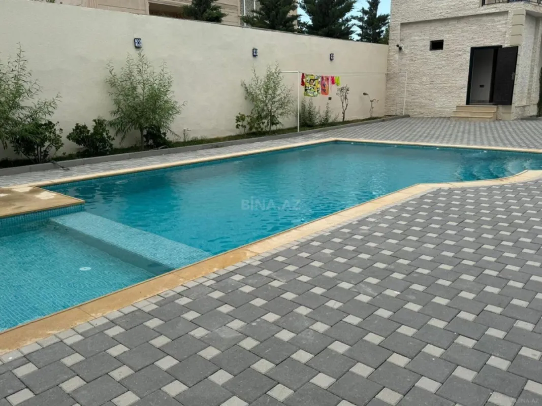 Kirayə verilir 6 otaqlı həyət evi 360 m²